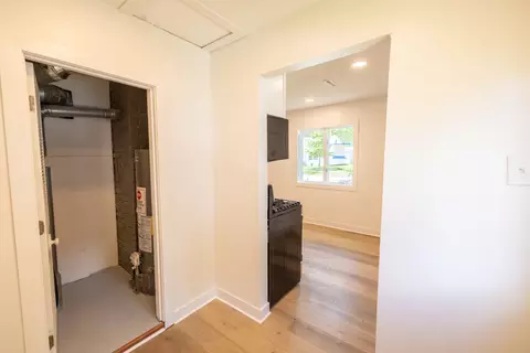 Entry Way - 1584 S 6th Ave, Kankakee, IL 60901 photo 1 of 1