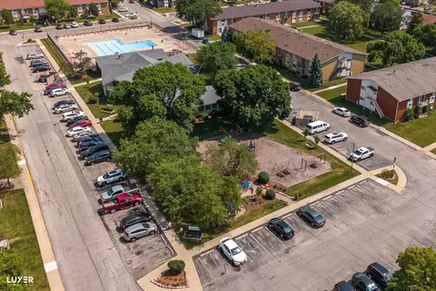 8896 David Pl #1D, Des Plaines, IL 60016 photo 25