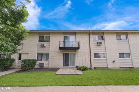 8896 David Pl #1D, Des Plaines, IL 60016 photo 3