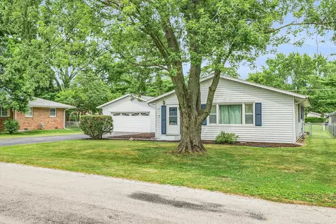 504 N 5th St, Saint Joseph, IL 61873
