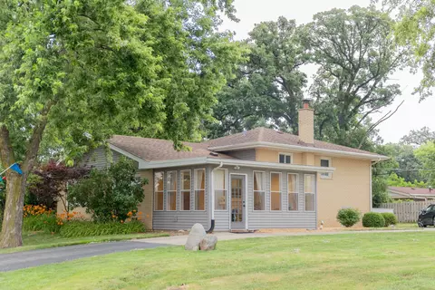 7331 Southwest Hwy, Worth, IL 60482