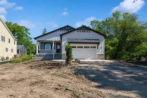 1110 Honey Lake Rd, Lake Zurich, IL 60047