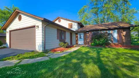 22533 Imperial Dr, Richton Park, IL 60471