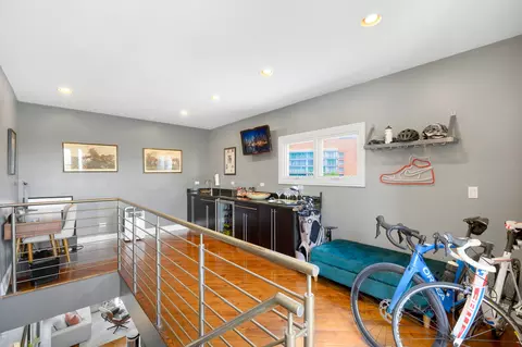 1131 W Addison St #3, Chicago, IL 60613 photo 9
