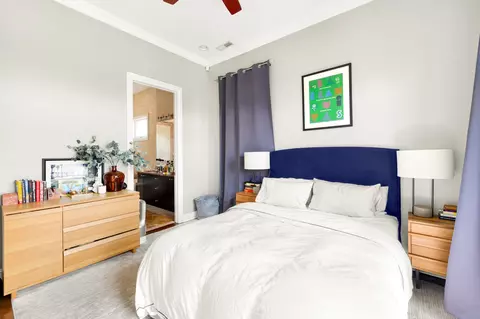 1131 W Addison St #3, Chicago, IL 60613 photo 8
