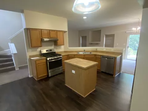 6921 Clearwater Dr, Plainfield, IL 60586 photo 3