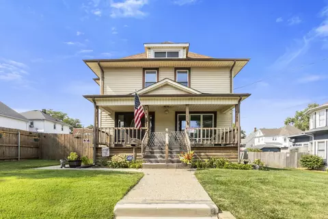 621 Mcdonough St, Joliet, IL 60436