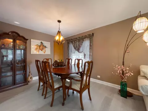 Dining - 508 E Highland Ave, Mount Prospect, IL 60056 photo 1 of 2