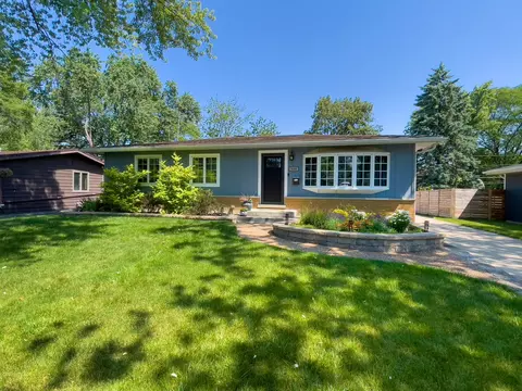 Exterior - 508 E Highland Ave, Mount Prospect, IL 60056 photo 2 of 6