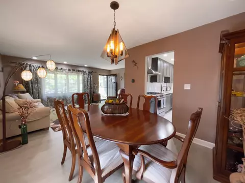 Dining - 508 E Highland Ave, Mount Prospect, IL 60056 photo 2 of 2