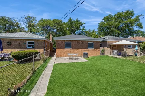 Exterior - 4549 Warsaw Ave, Lyons, IL 60534 photo 3 of 4