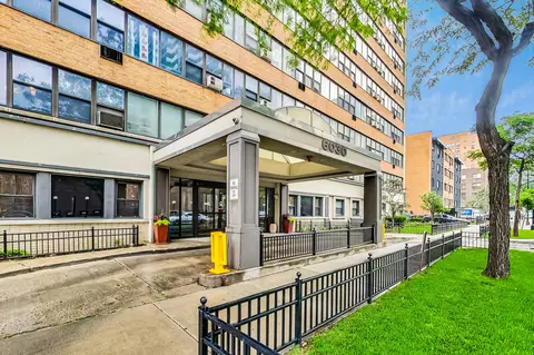 6030 N Sheridan Rd #1306, Chicago, IL 60660