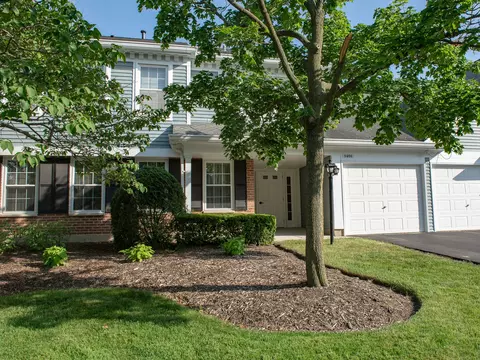 1401 Orange Ct #D, Mount Prospect, IL 60056