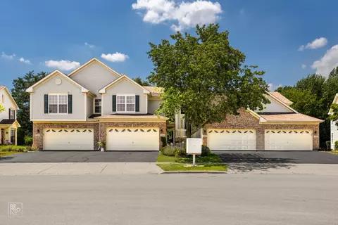 344 Lake Gillilan Way, Algonquin, IL 60102