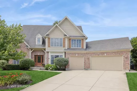 26 W155 Prestwick Ln, Winfield, IL 60190