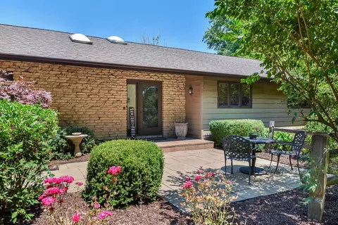 38 W644 Arrowmaker Pass, Elgin, IL 60124 photo 3