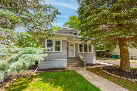 550 E 12th St, Lockport, IL 60441