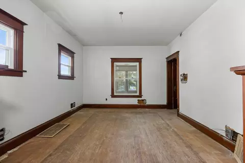 Living - 550 E 12th St, Lockport, IL 60441 photo 2 of 4