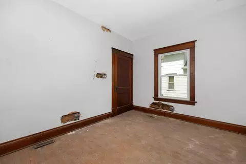 Bedroom - 550 E 12th St, Lockport, IL 60441 photo 1 of 4