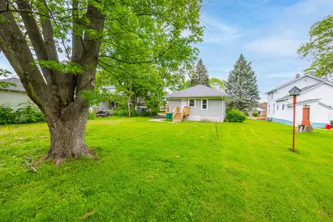 Exterior - 550 E 12th St, Lockport, IL 60441 photo 3 of 9