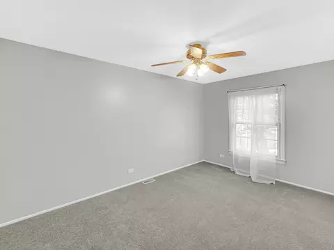Bedroom - 1678 Ashburn Ct #C, Wheaton, IL 60189 photo 1 of 4