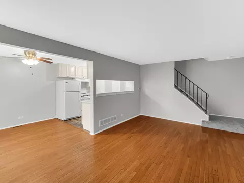 Living - 1678 Ashburn Ct #C, Wheaton, IL 60189 photo 1 of 2