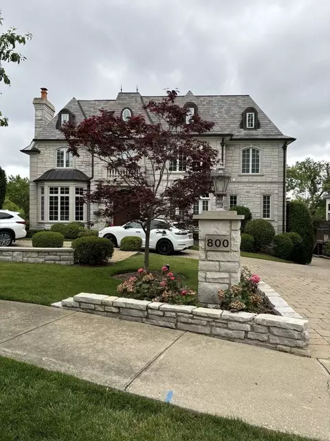 800 Bluff St, Glencoe, IL 60022 photo 1