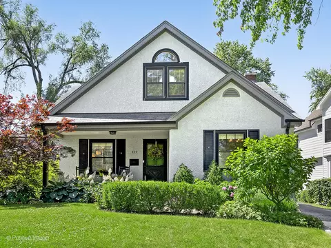 439 Colfax Ave, Clarendon Hills, IL 60514