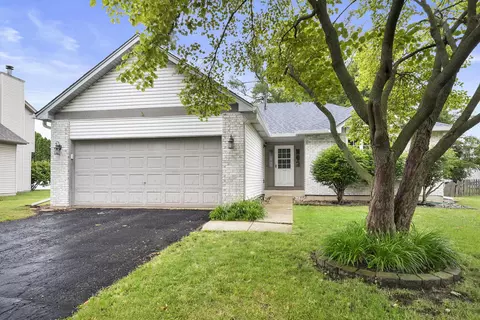 13148 S Golden Meadow Dr, Plainfield, IL 60585