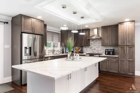 Kitchen - 8307 S Thomas Ave, Bridgeview, IL 60455 photo 2 of 4