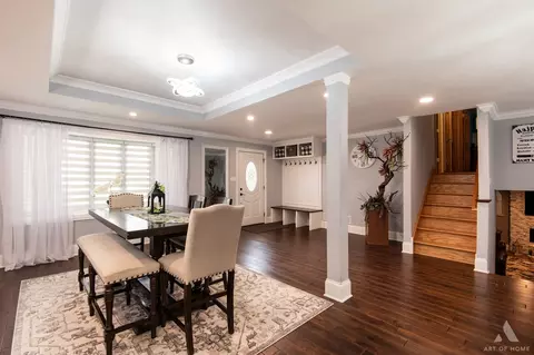 Entry Way - 8307 S Thomas Ave, Bridgeview, IL 60455 photo 2 of 3