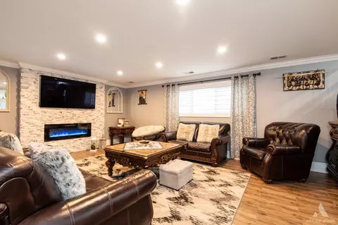 Living - 8307 S Thomas Ave, Bridgeview, IL 60455 photo 2 of 3