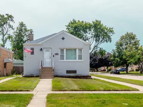 7045 43rd St, Stickney, IL 60402