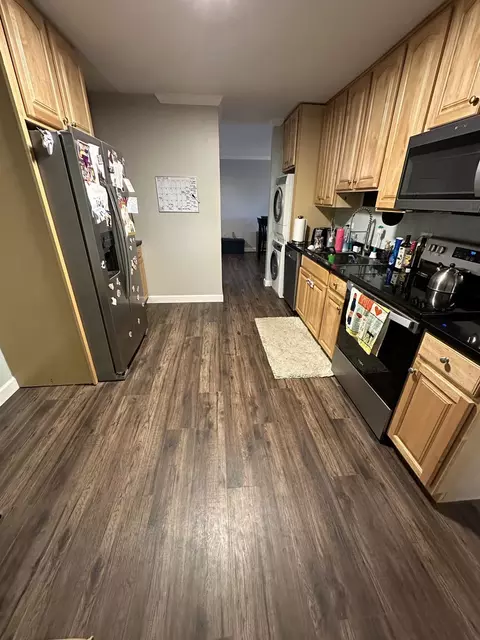 910 Beau Dr #302, Des Plaines, IL 60016 photo 5