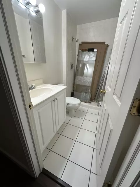 910 Beau Dr #302, Des Plaines, IL 60016 photo 9