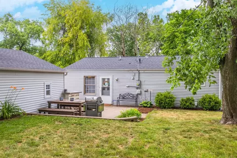 Exterior - 902 Green Ave, Normal, IL 61761 photo 7 of 12