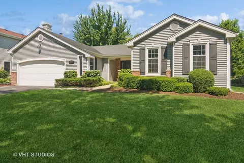 508 Greenhill Ln, Schaumburg, IL 60193
