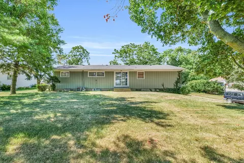 312 E 3rd St, Melvin, IL 60952 photo 3