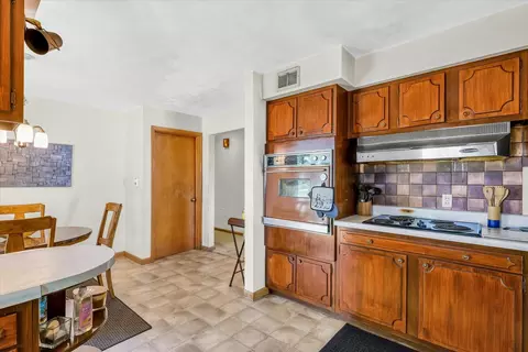 312 E 3rd St, Melvin, IL 60952 photo 7