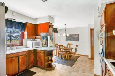 312 E 3rd St, Melvin, IL 60952 photo 8
