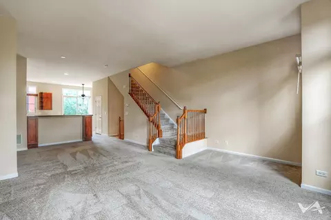 Living - 157 S Grove Ave, Elgin, IL 60120 photo 4 of 6