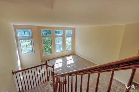 Living - 157 S Grove Ave, Elgin, IL 60120 photo 5 of 6