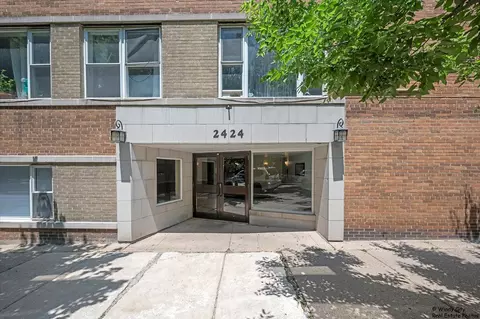 2424 W Estes Ave #3A, Chicago, IL 60645