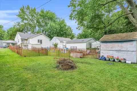 916 E Sangamon Ave, Rantoul, IL 61866 photo 29