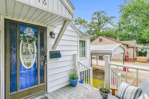 916 E Sangamon Ave, Rantoul, IL 61866 photo 6