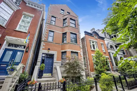 1940 N Hudson Ave #2, Chicago, IL 60614