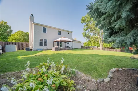Exterior - 2816 Brighton Ln, Bloomington, IL 61704 photo 6 of 10