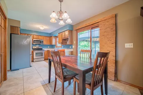 Dining - 2816 Brighton Ln, Bloomington, IL 61704 photo 1 of 2