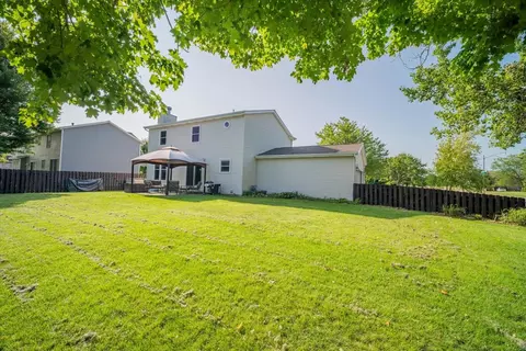Exterior - 2816 Brighton Ln, Bloomington, IL 61704 photo 8 of 10