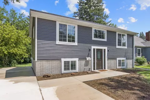 1055 Lincoln Hwy, Rochelle, IL 61068
